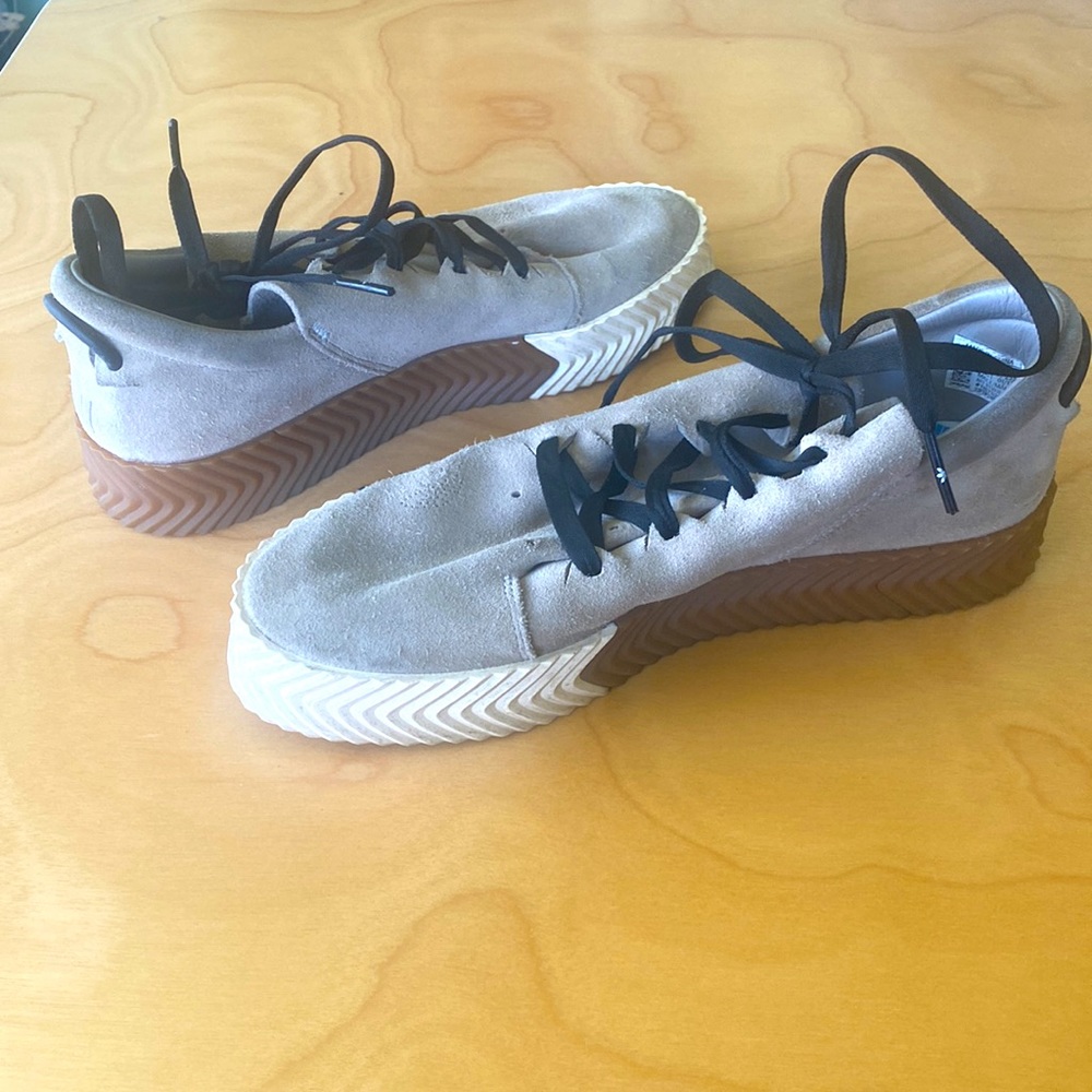 Alexander Wang x Adidas light taupe suede with black laces and accents. - Picture 2 of 9